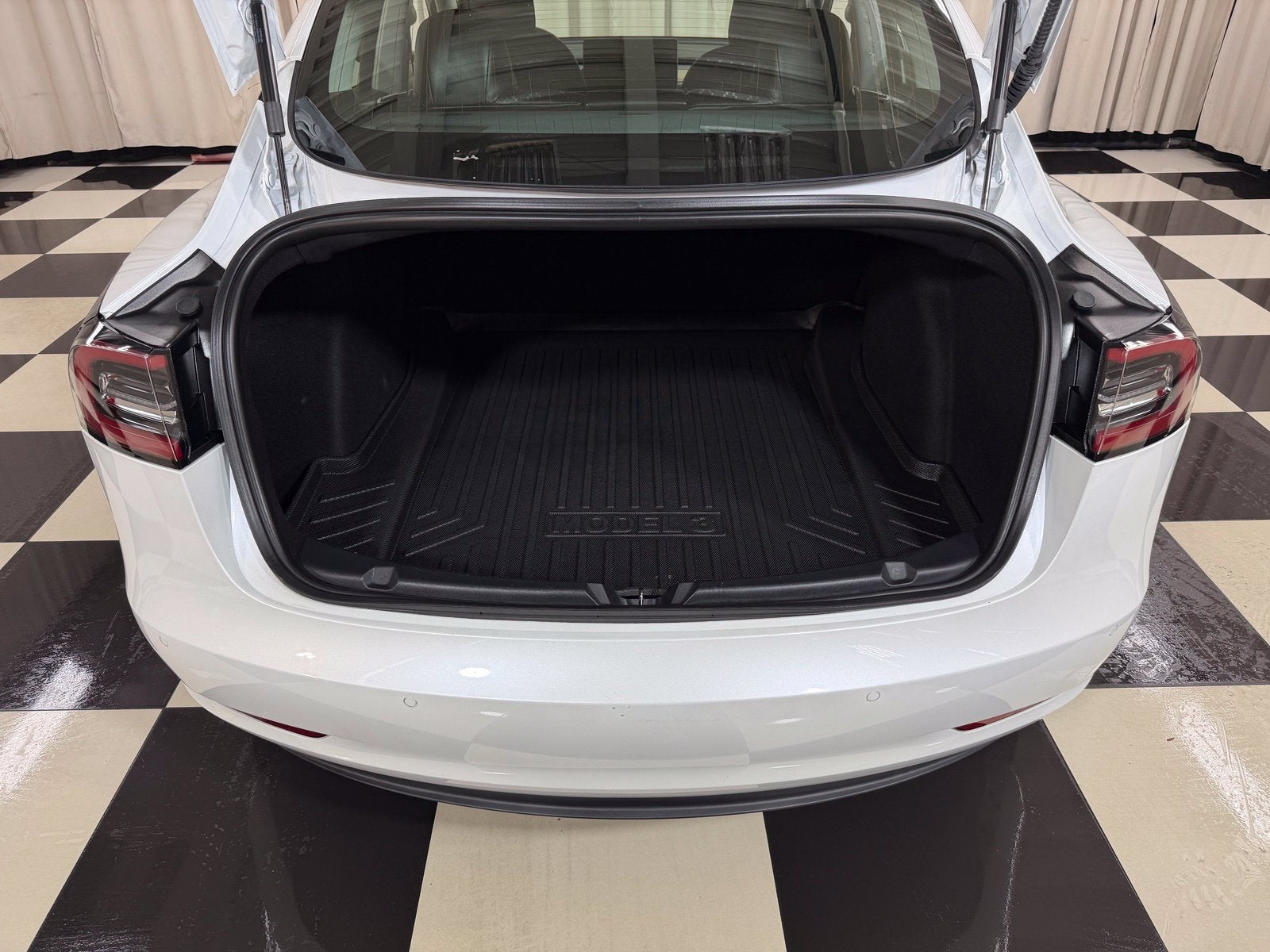2020 Tesla Model 3 Standard Range Plus