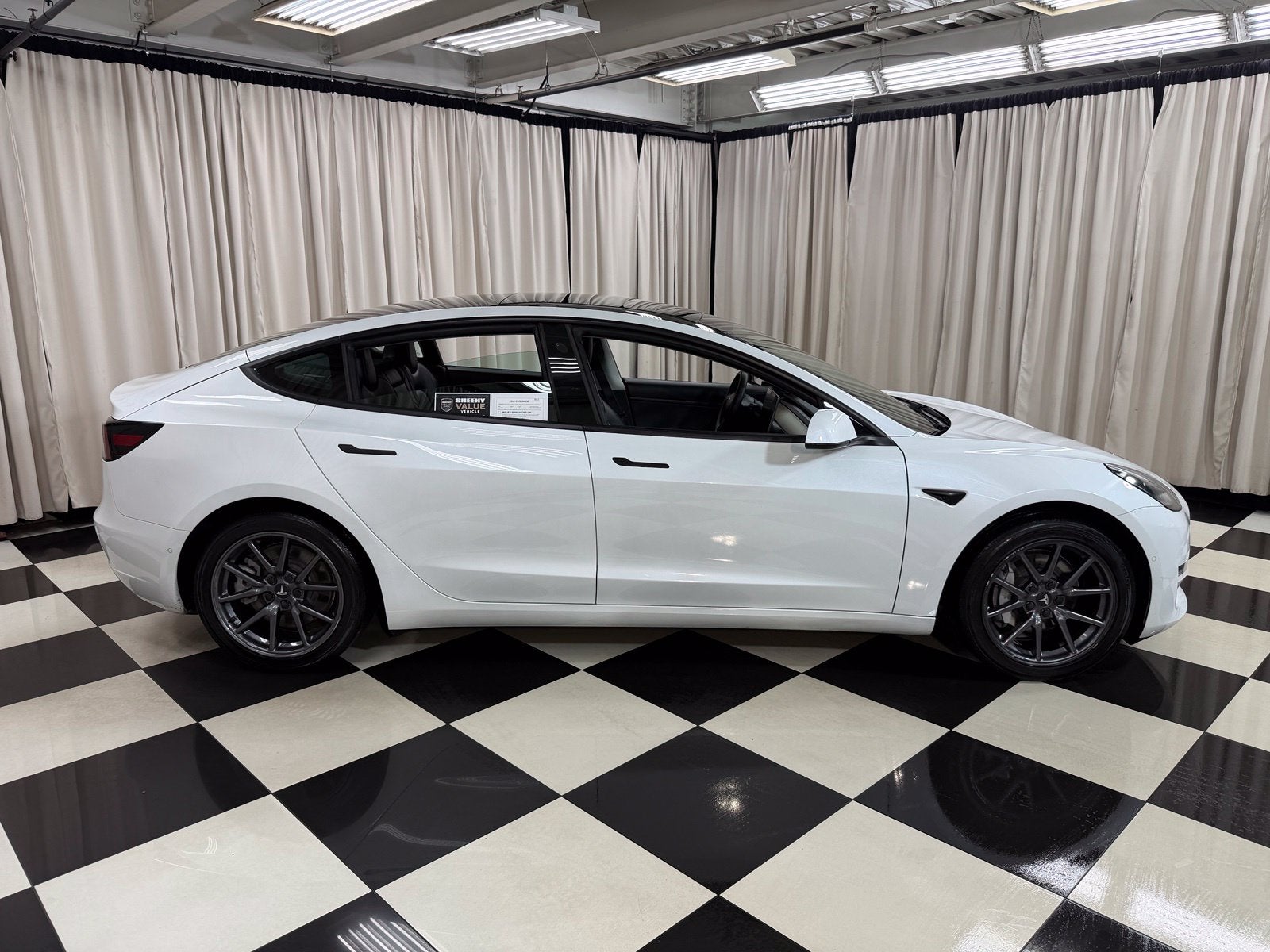 2020 Tesla Model 3 Standard Range Plus