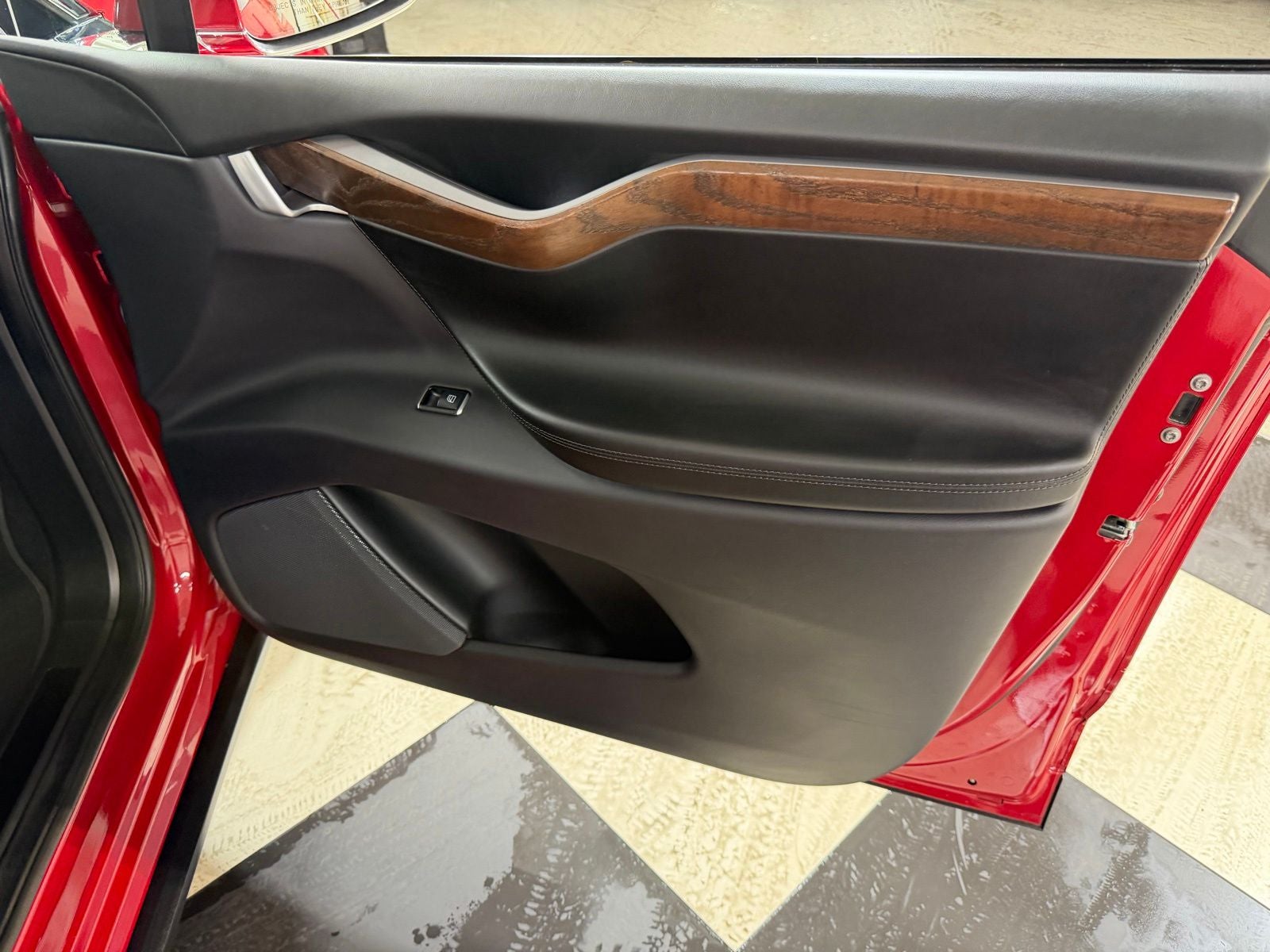 2021 Tesla Model X Long Range