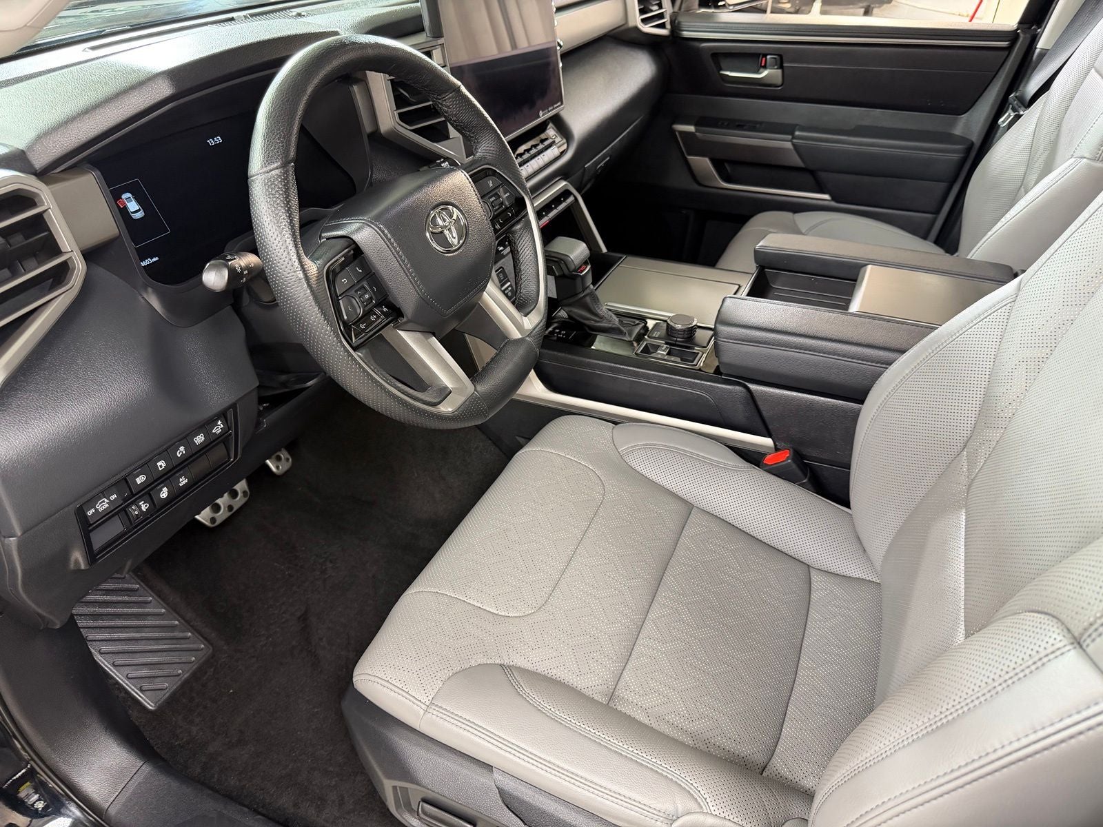 2023 Toyota Sequoia SR5
