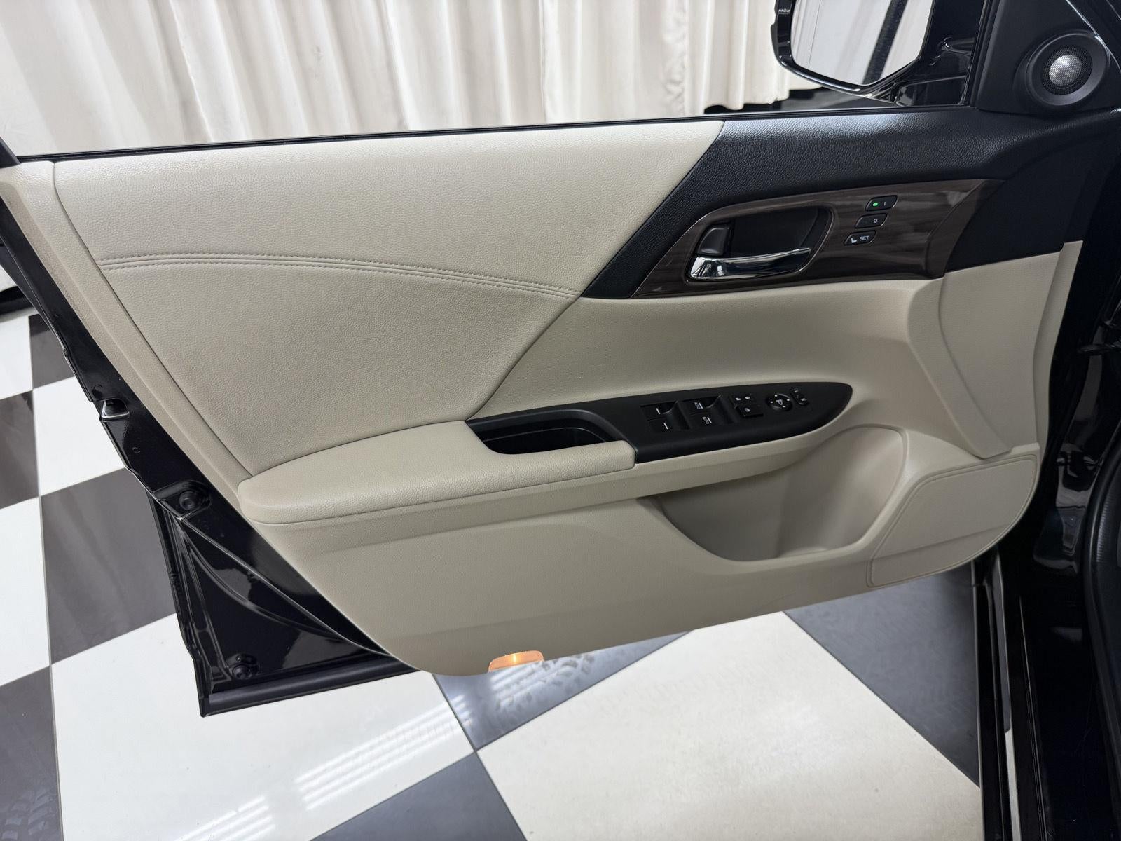 2017 Honda Accord Hybrid EX-L