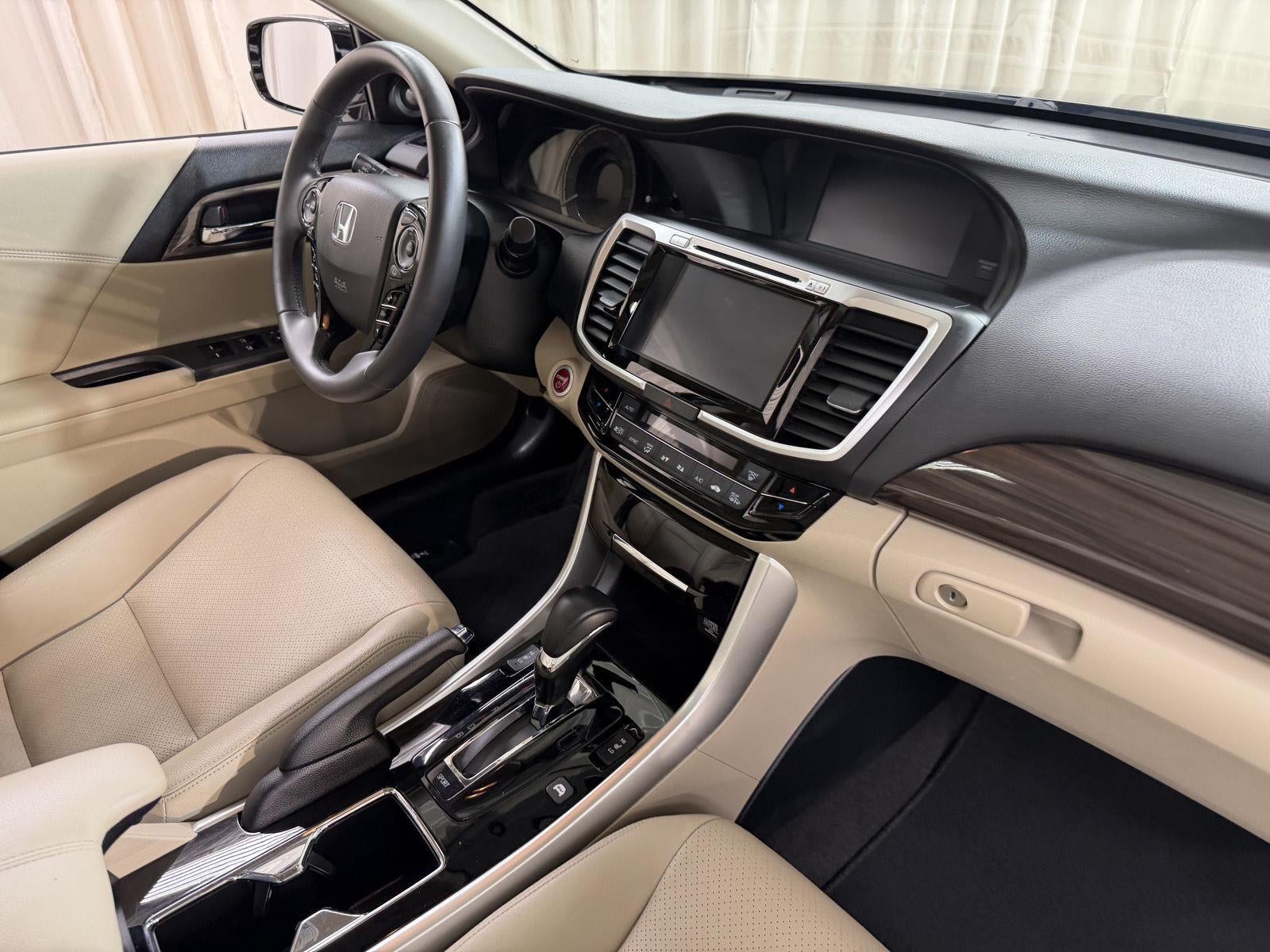 2017 Honda Accord Hybrid EX-L
