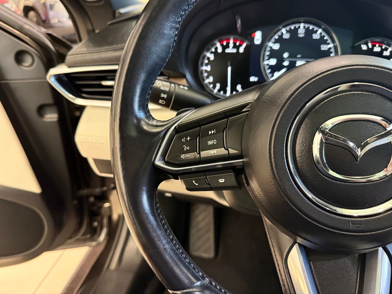 2018 Mazda Mazda6 Signature