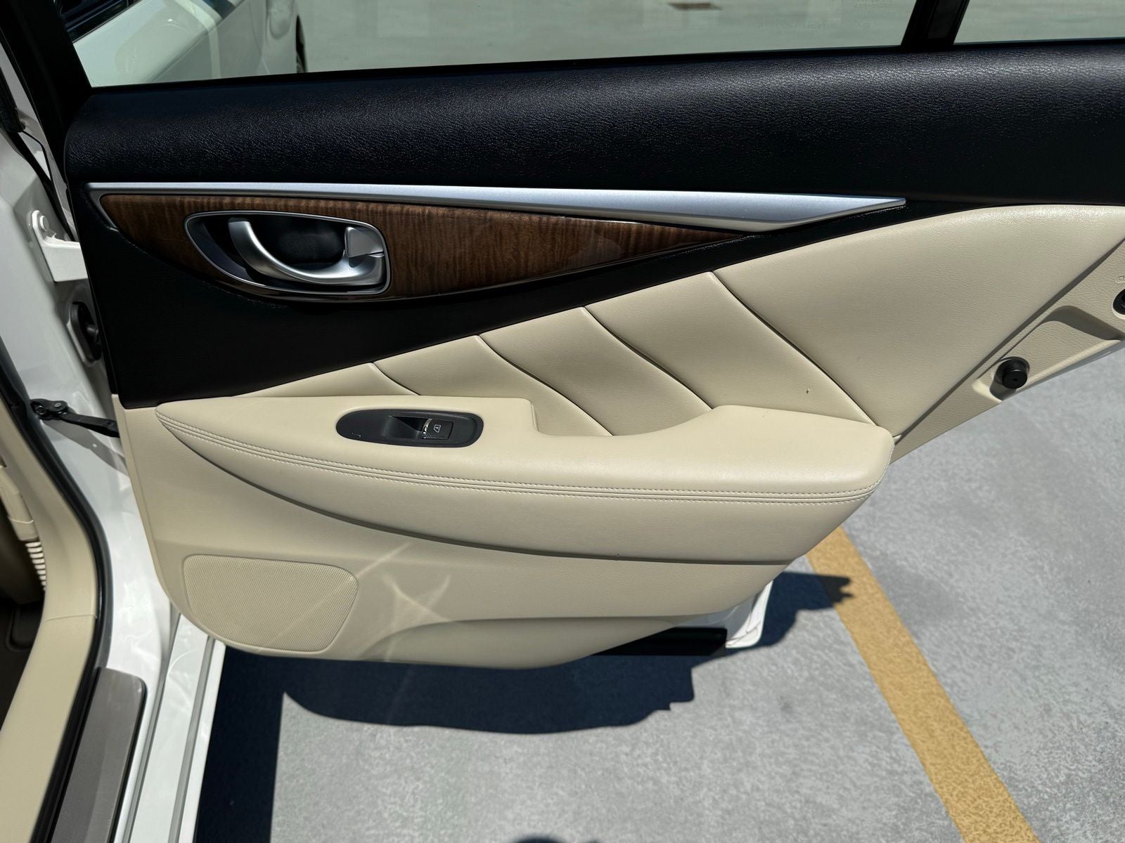 2014 INFINITI Q50 Hybrid Premium