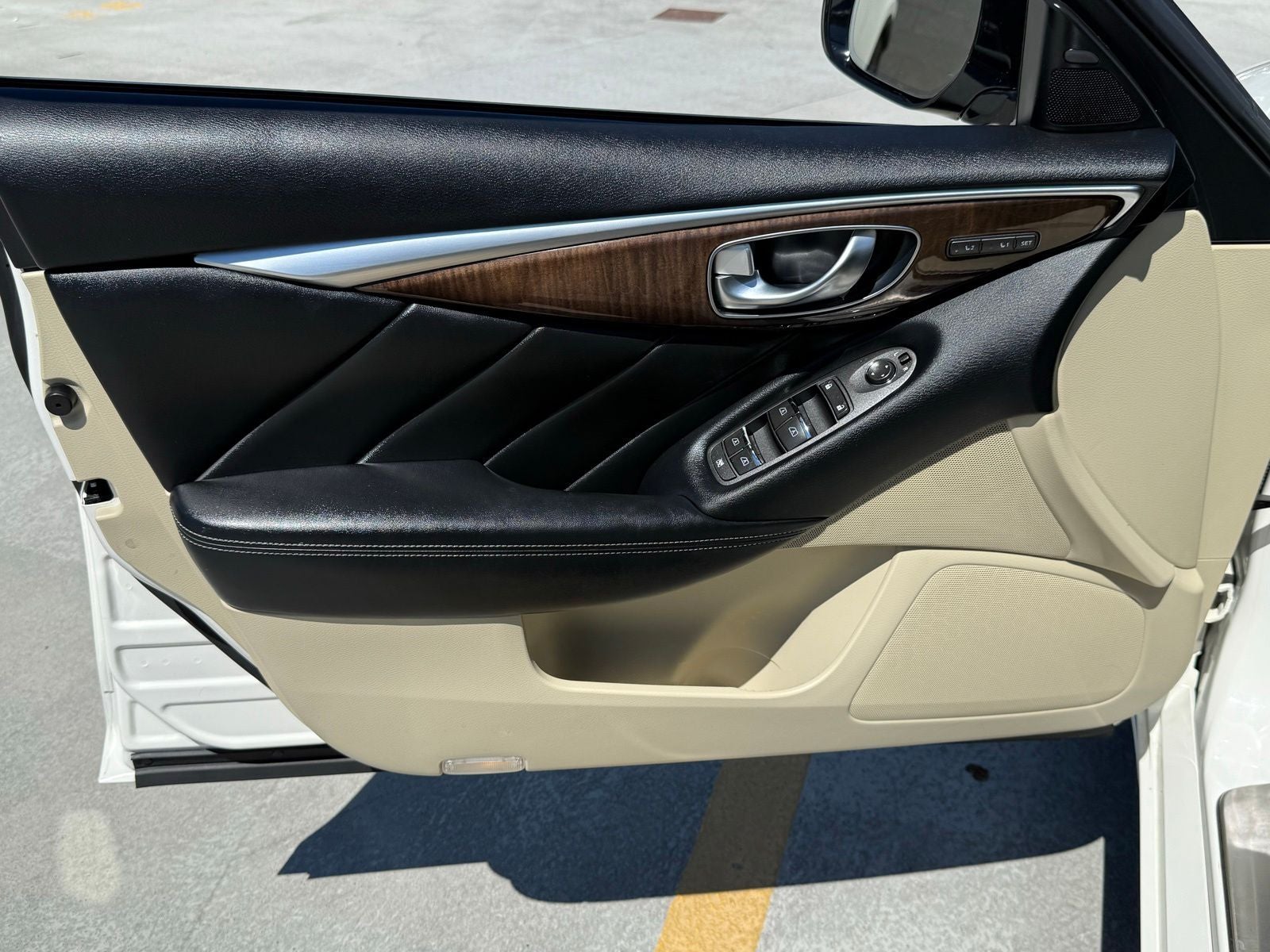 2014 INFINITI Q50 Hybrid Premium