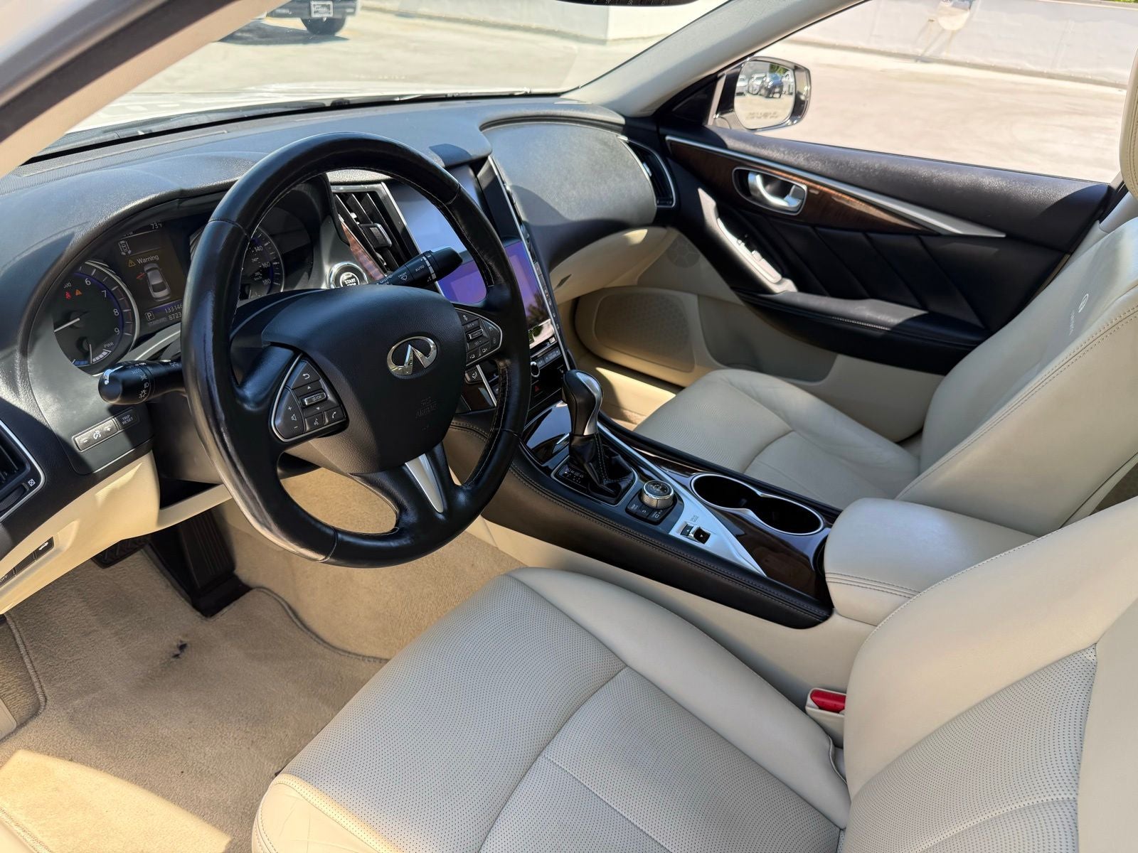 2014 INFINITI Q50 Hybrid Premium