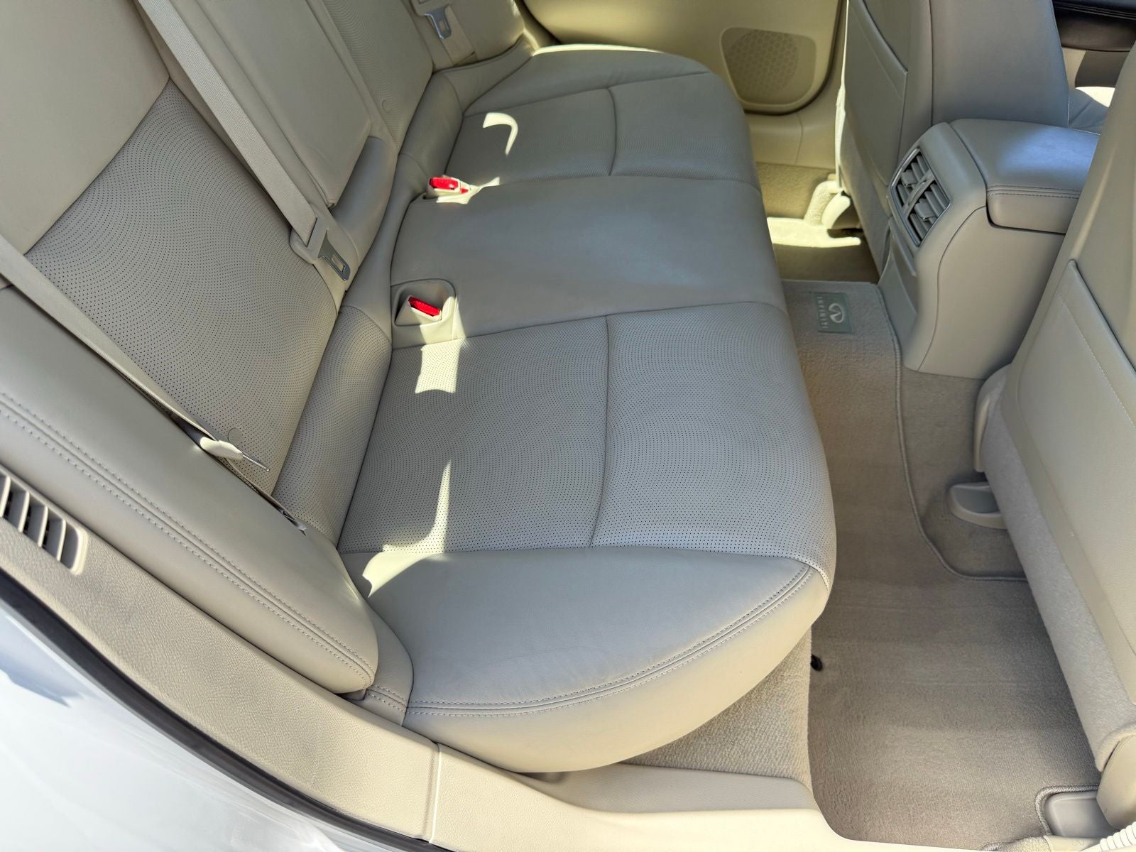 2014 INFINITI Q50 Hybrid Premium