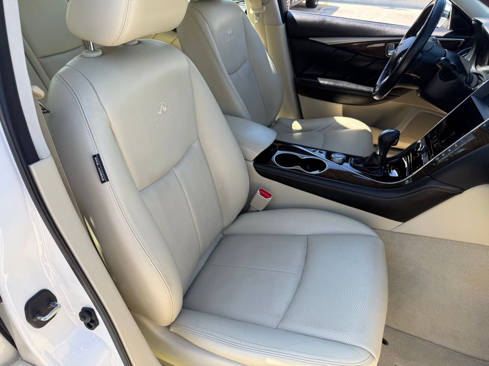 2014 INFINITI Q50 Hybrid Premium