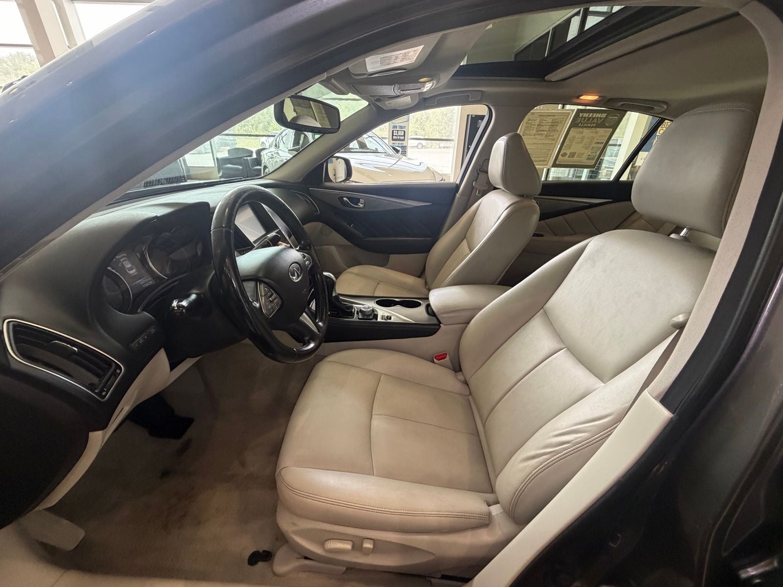 2015 INFINITI Q50 Premium
