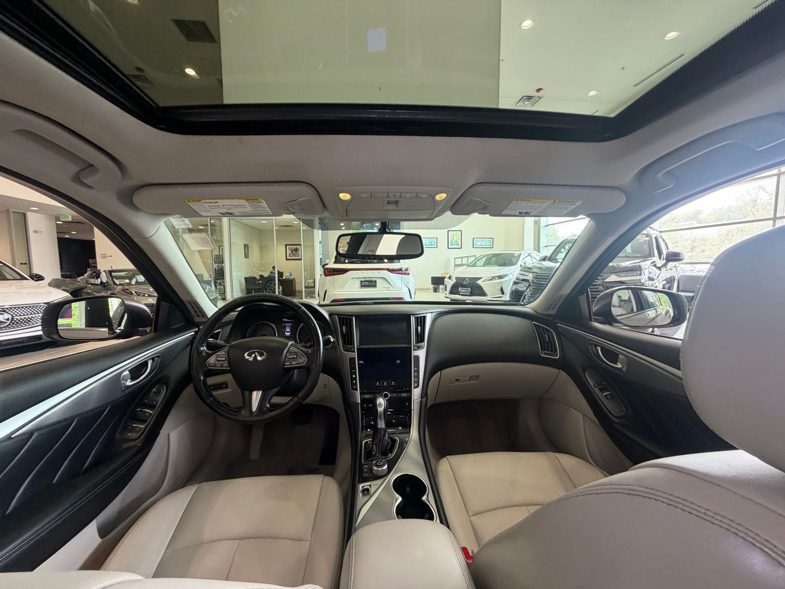 2015 INFINITI Q50 Premium