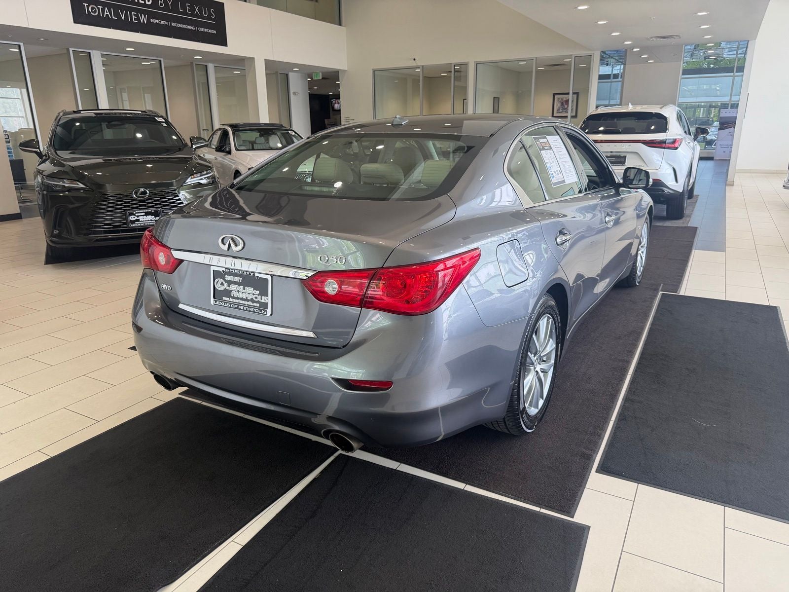 2015 INFINITI Q50 Premium