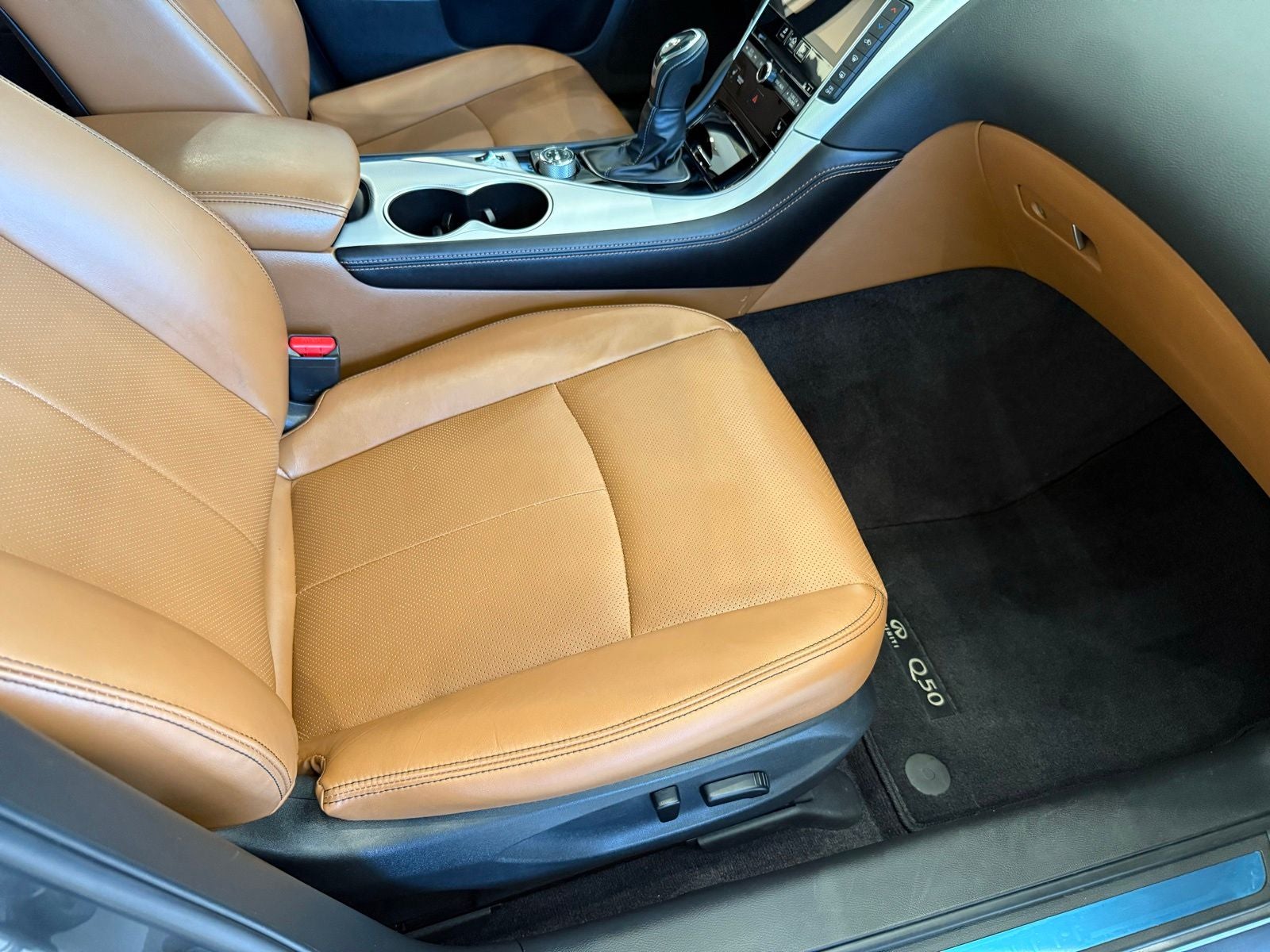 2024 INFINITI Q50 LUXE