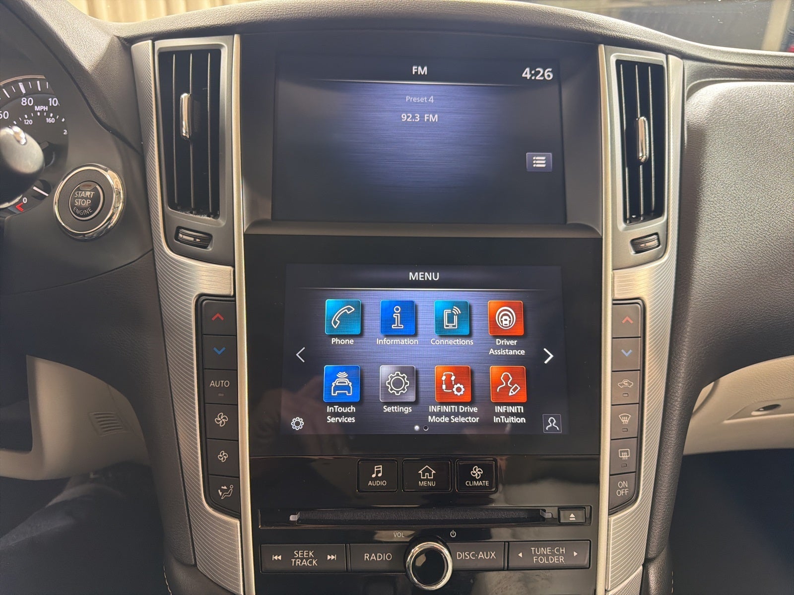 2024 INFINITI Q50 LUXE