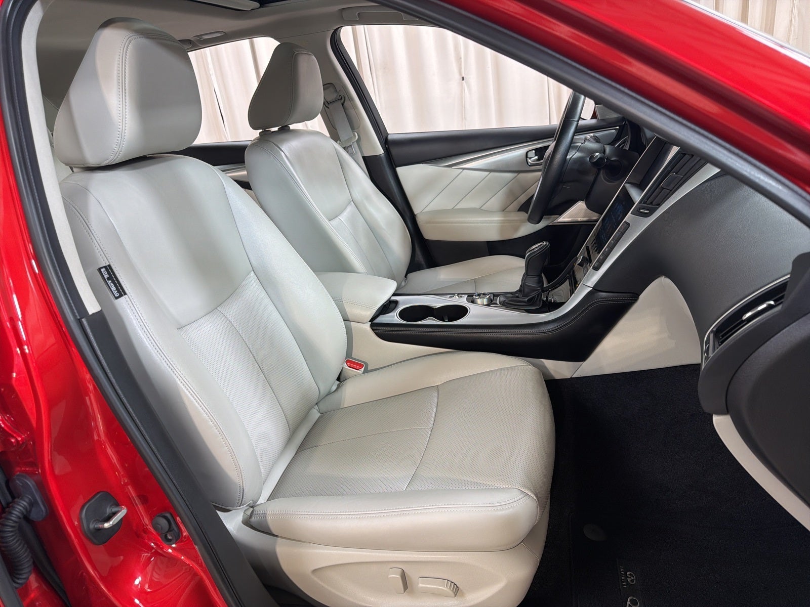 2024 INFINITI Q50 LUXE