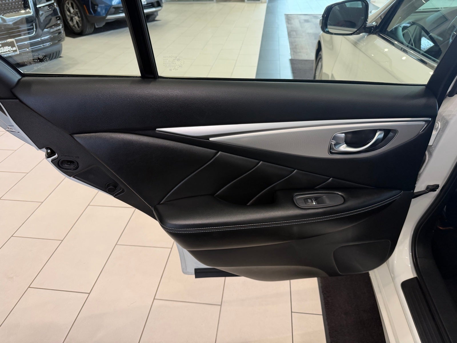 2024 INFINITI Q50 LUXE