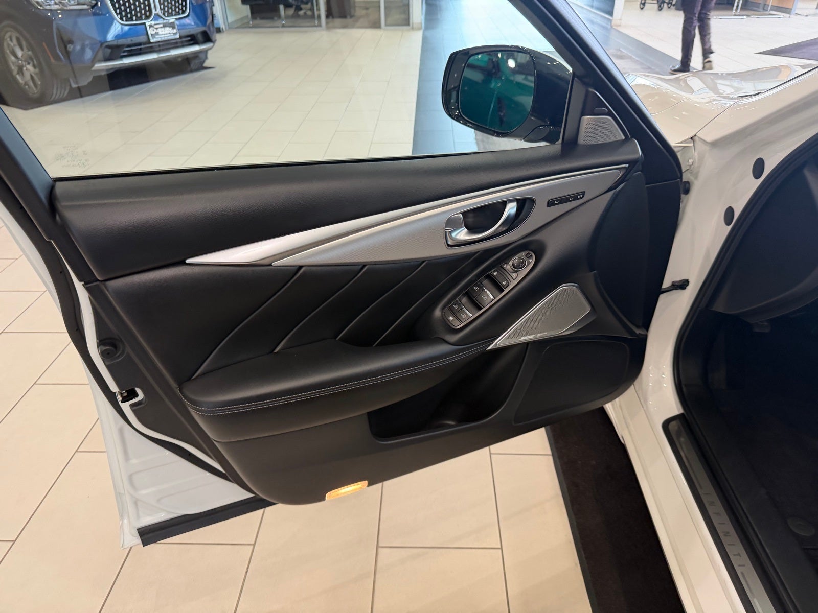 2024 INFINITI Q50 LUXE