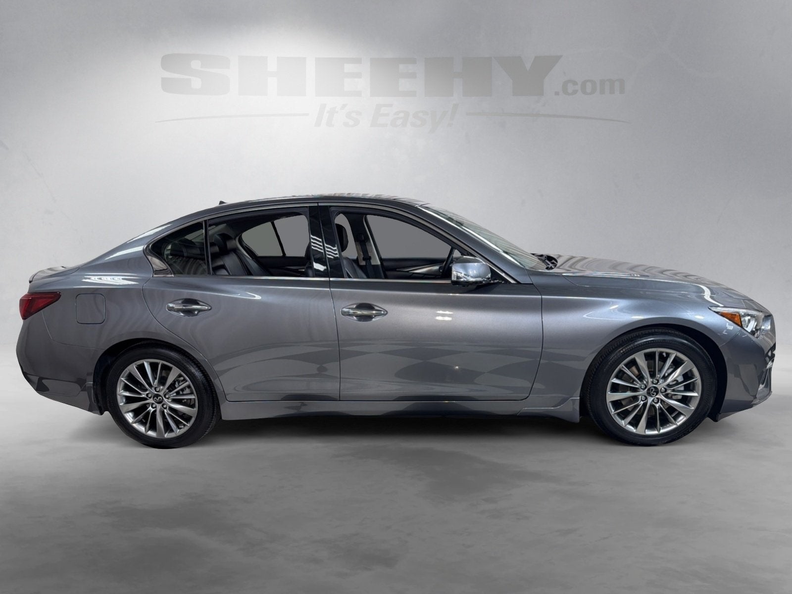 2024 INFINITI Q50 LUXE