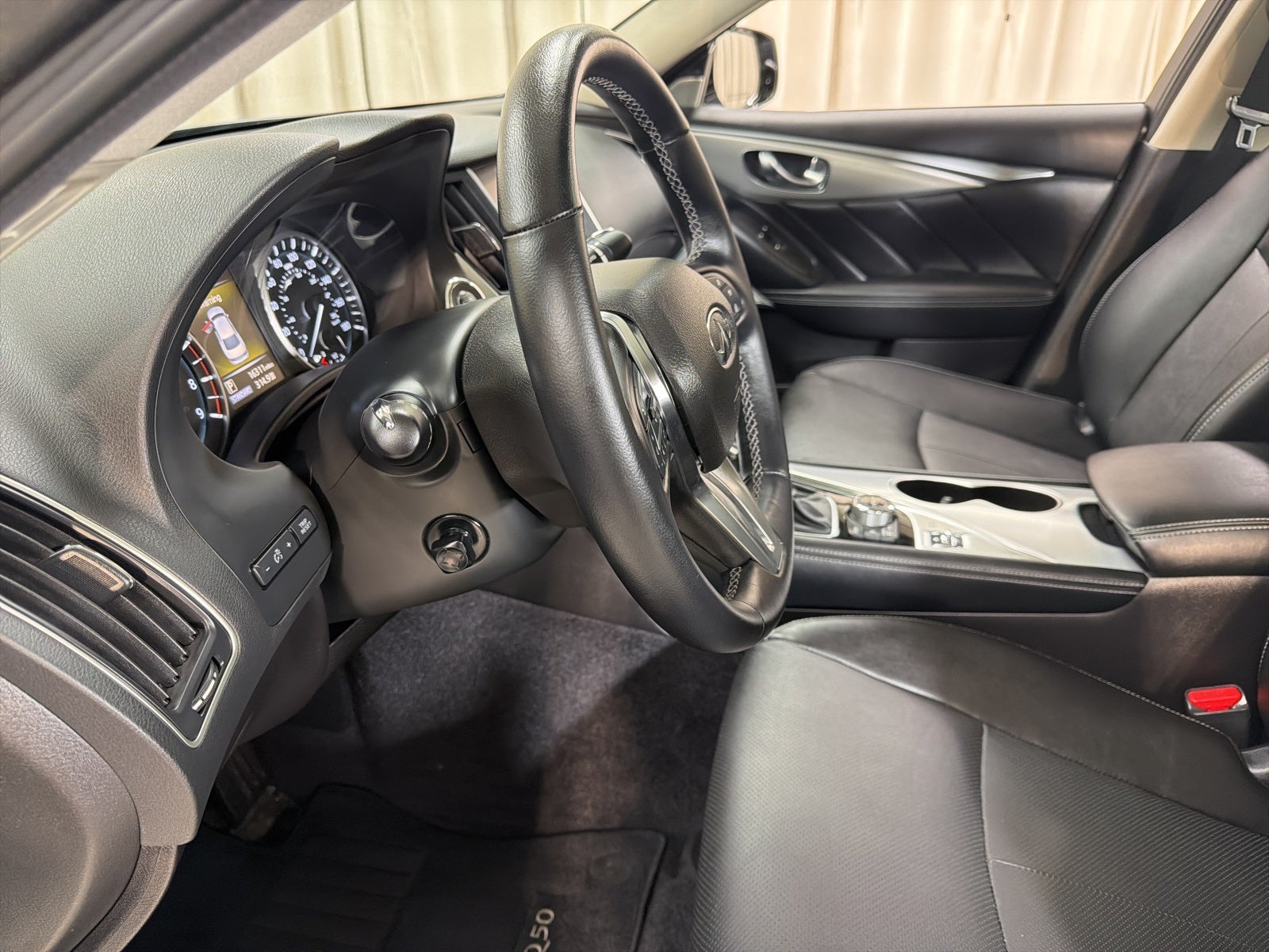 2024 INFINITI Q50 LUXE