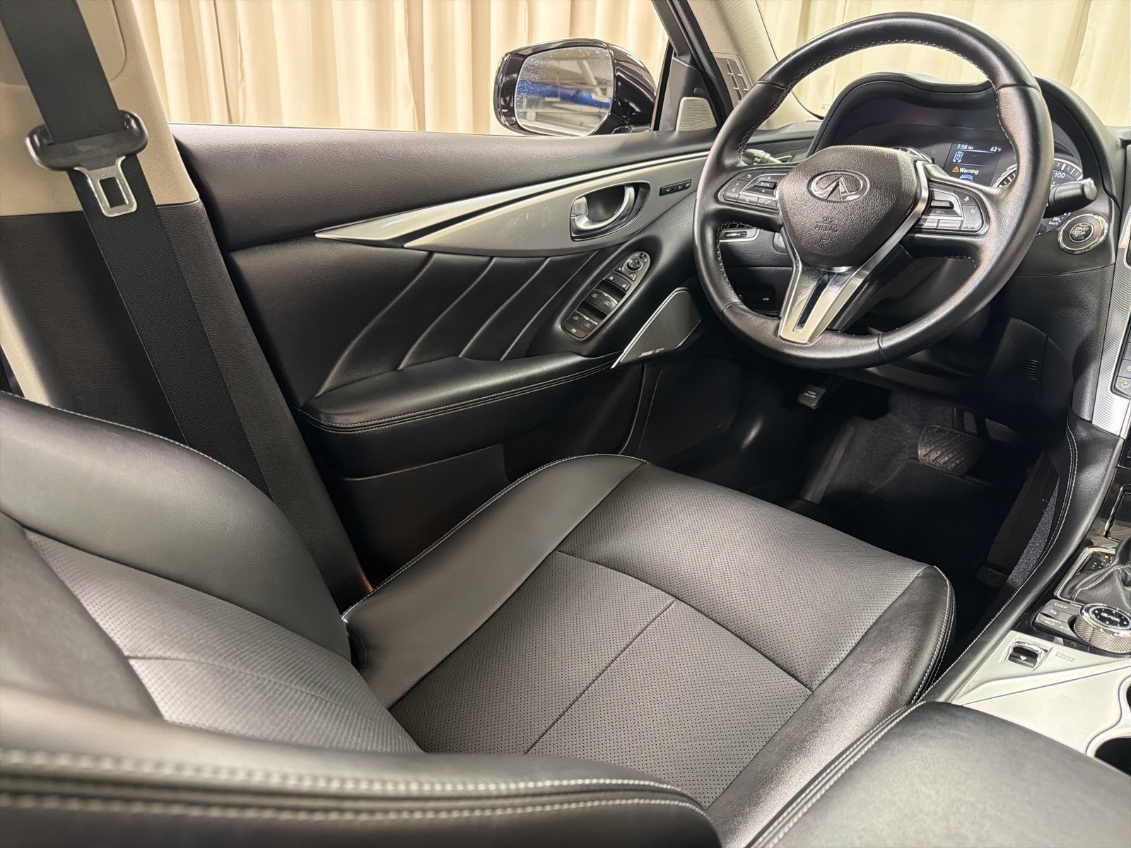 2024 INFINITI Q50 LUXE