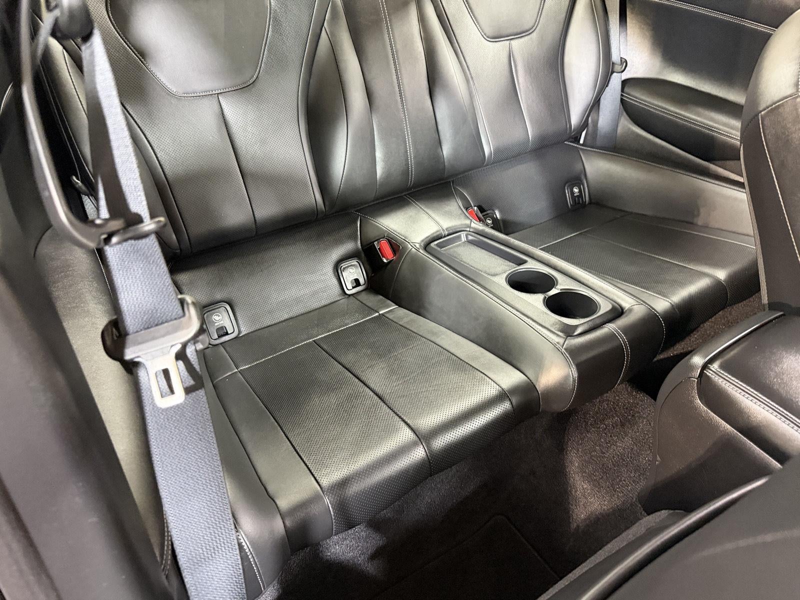 2022 INFINITI Q60 LUXE