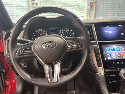 2022 INFINITI Q60 LUXE