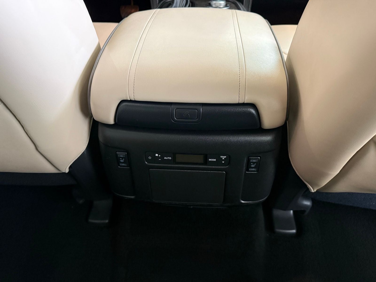 2022 Nissan Armada Platinum
