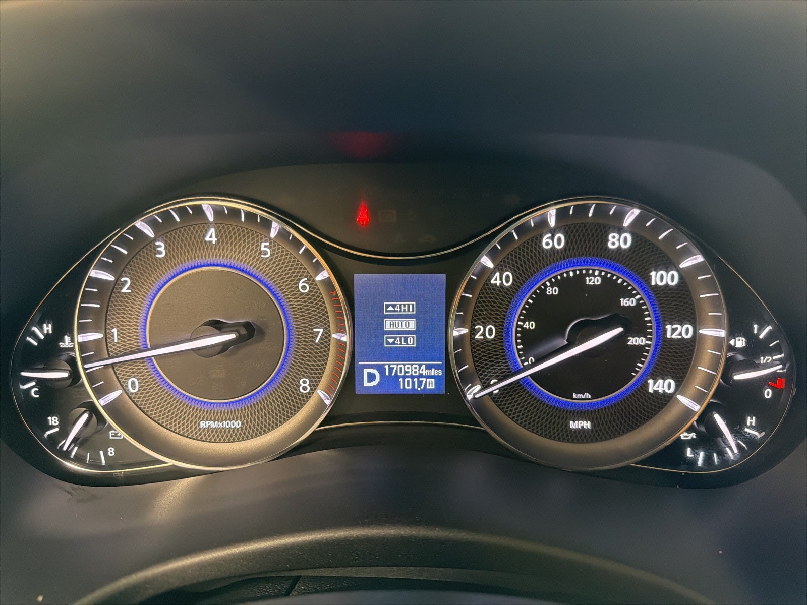 2016 INFINITI QX80 Base