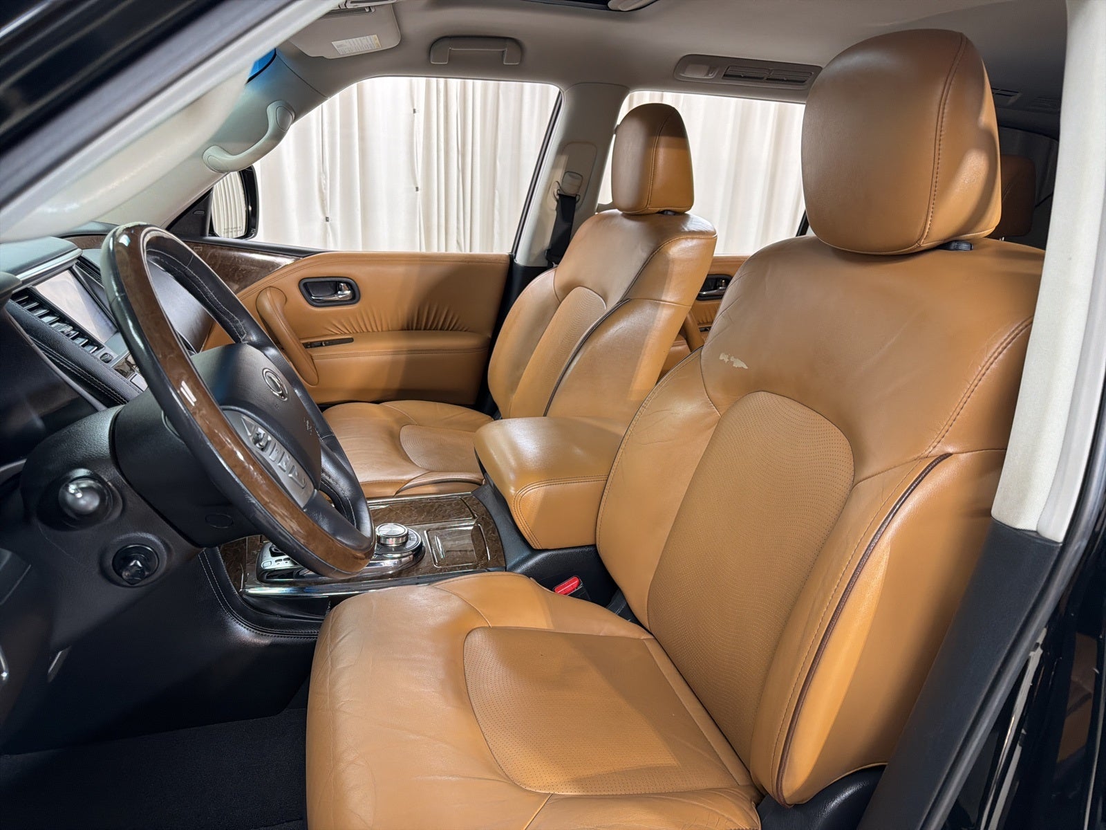 2016 INFINITI QX80 Base