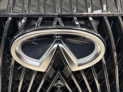 2025 INFINITI QX80 LUXE