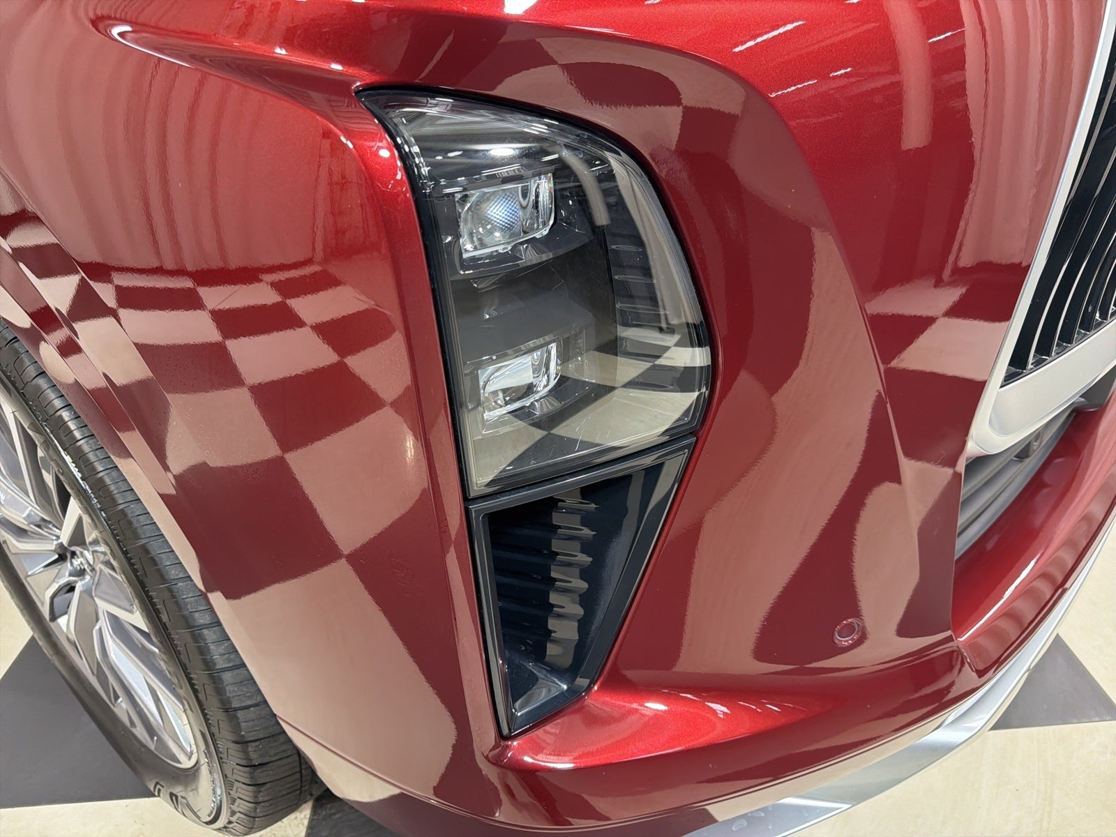 2025 INFINITI QX80 LUXE