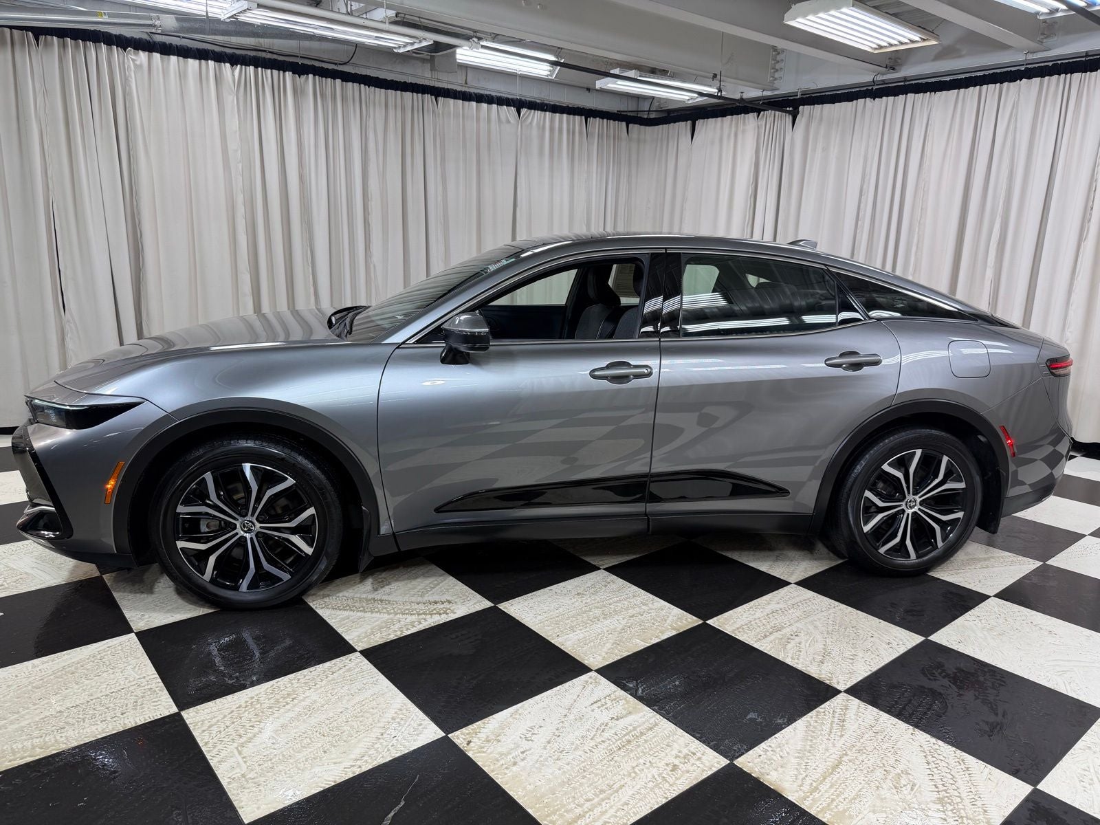 2024 Toyota Crown XLE