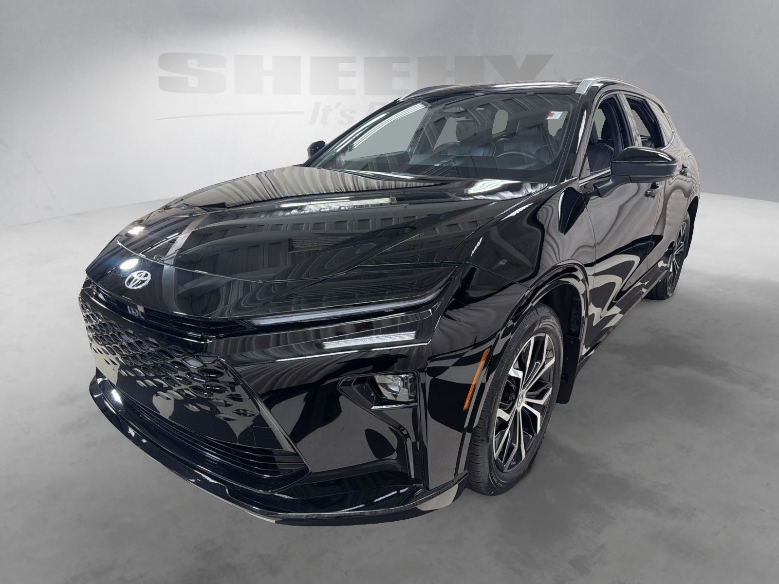 2025 Toyota Crown Signia XLE