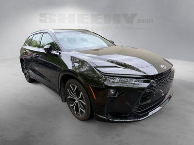 2025 Toyota Crown Signia XLE