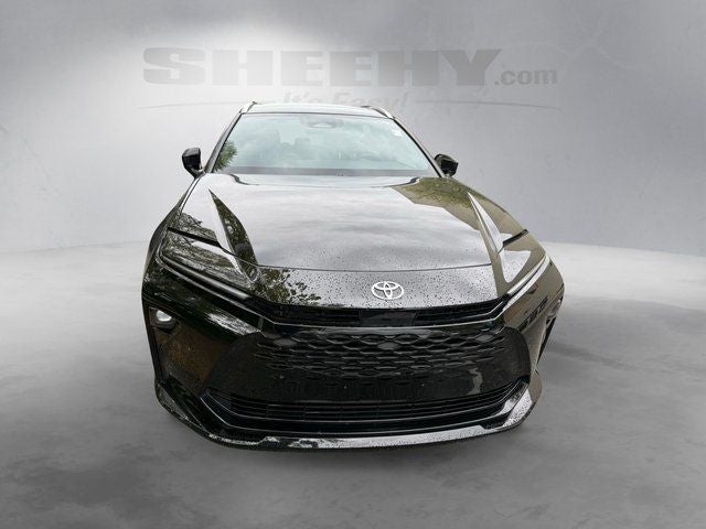 2025 Toyota Crown Signia XLE