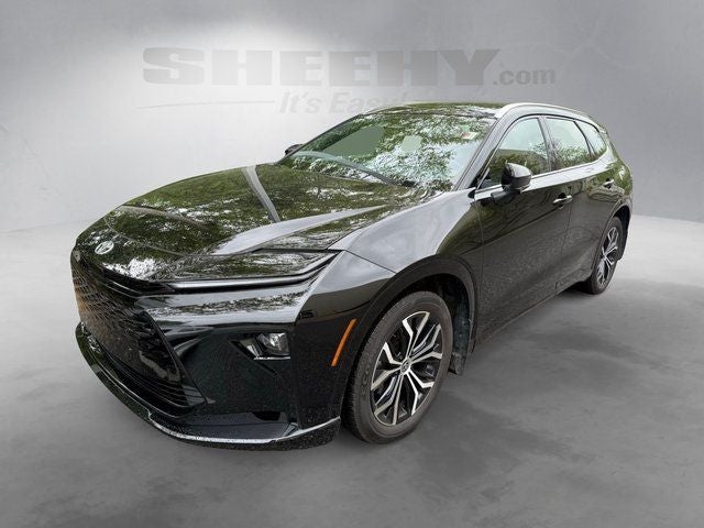 2025 Toyota Crown Signia XLE