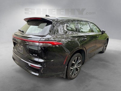 2025 Toyota Crown Signia XLE