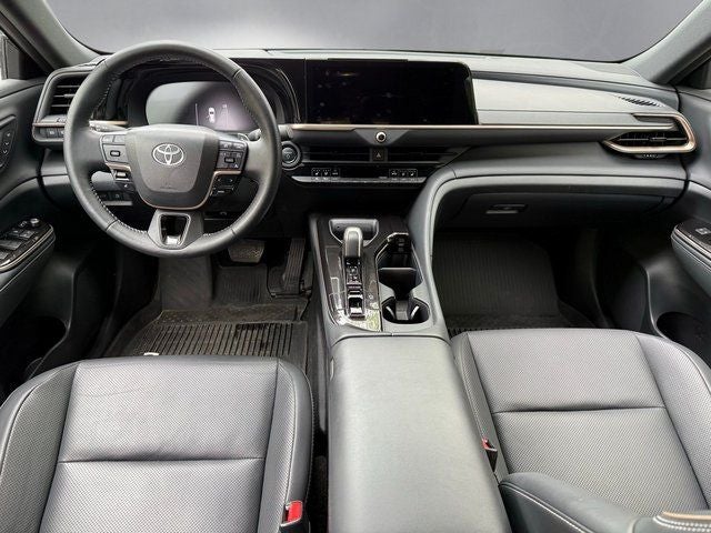 2025 Toyota Crown Signia XLE