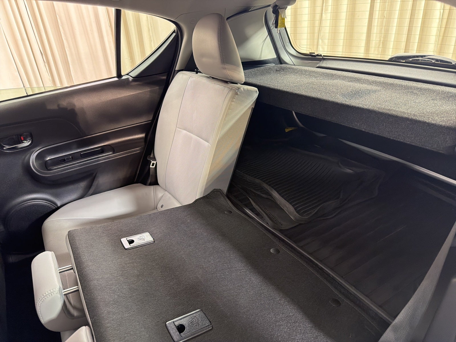 2018 Toyota Prius c Four