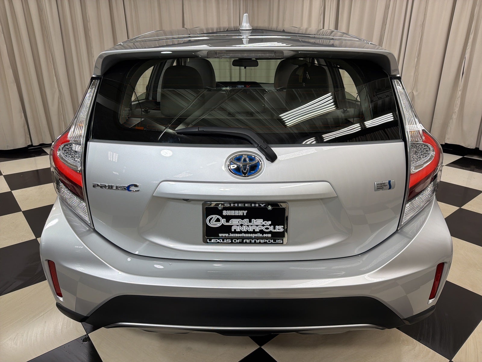 2018 Toyota Prius c Four