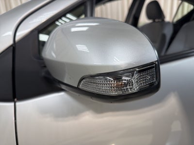 2018 Toyota Prius c Four