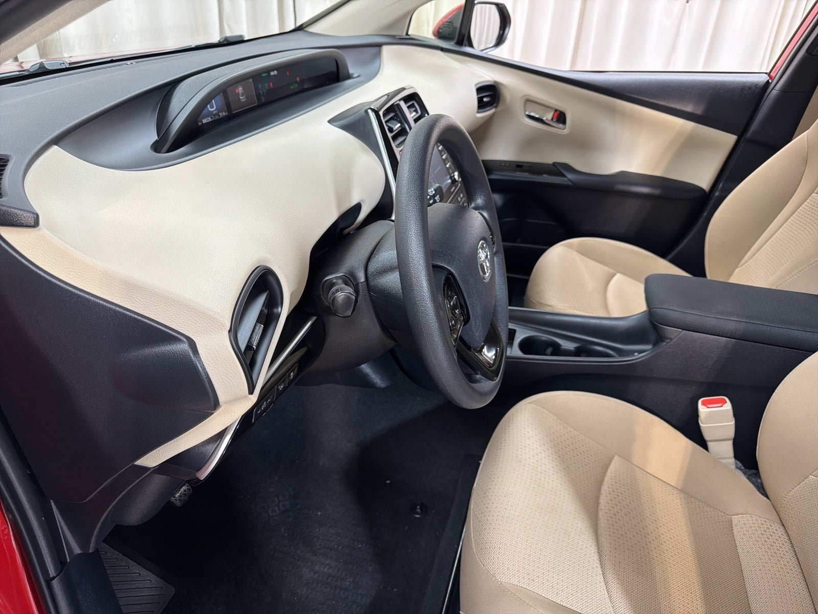 2022 Toyota Prius LE AWD-e