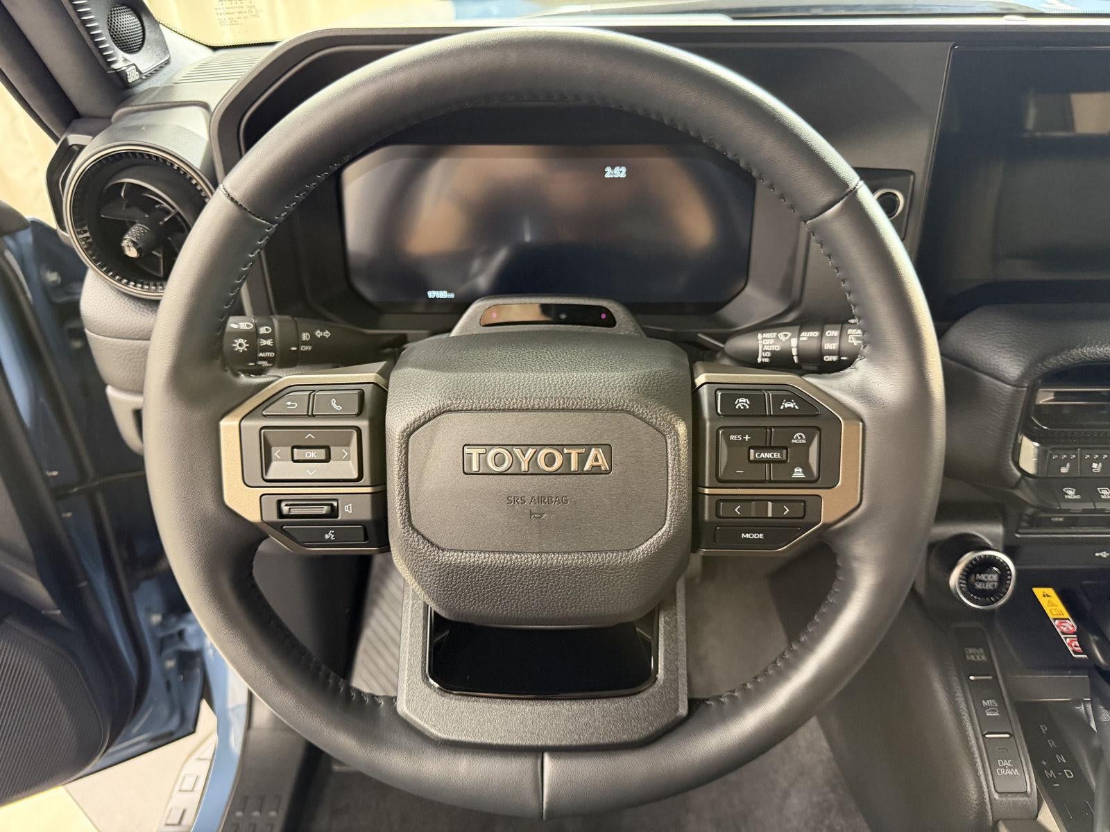 2025 Toyota Land Cruiser 4WD