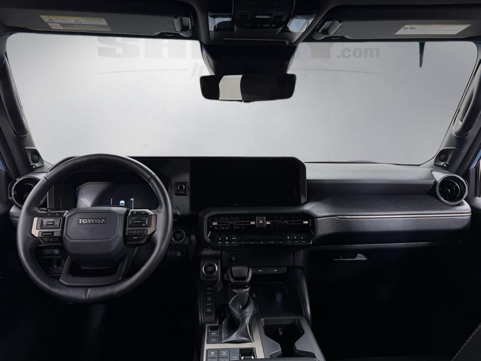 2025 Toyota Land Cruiser 4WD