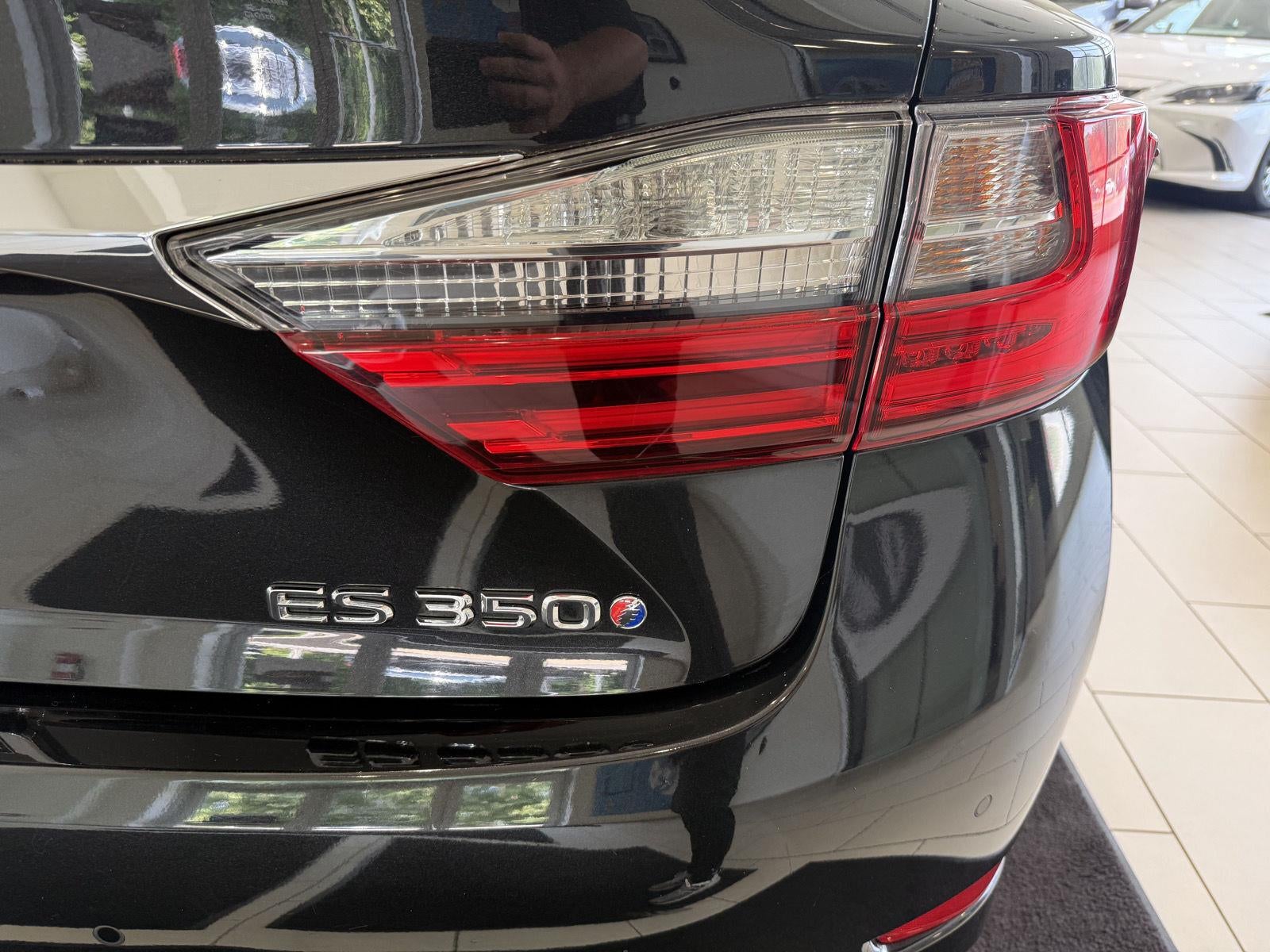 2016 Lexus ES 350 Base