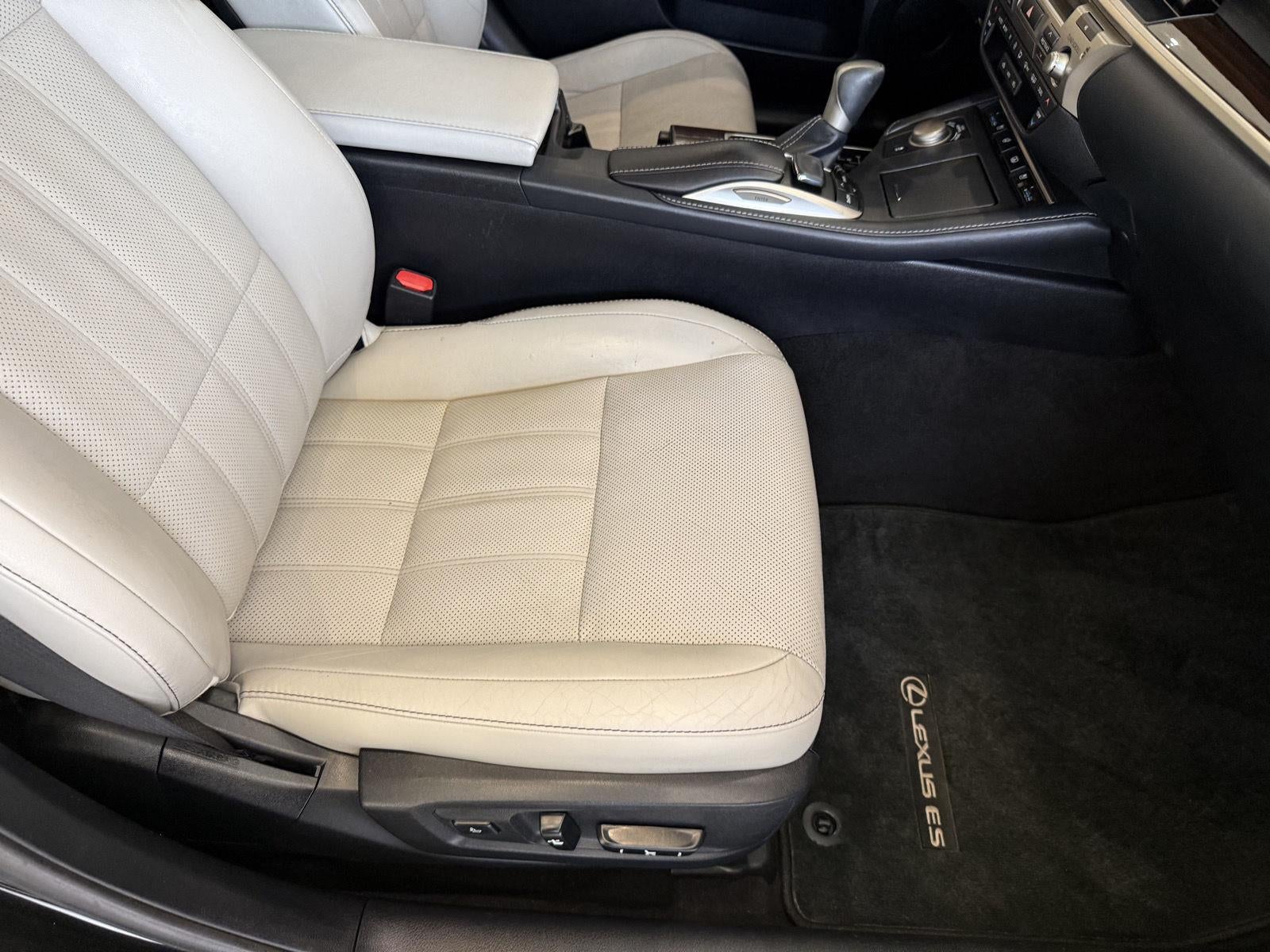 2016 Lexus ES 350 Base