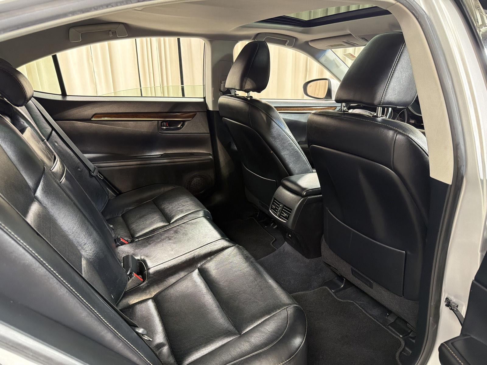 2013 Lexus ES 350 4dr Sdn