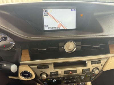 2018 Lexus Es ES 300h