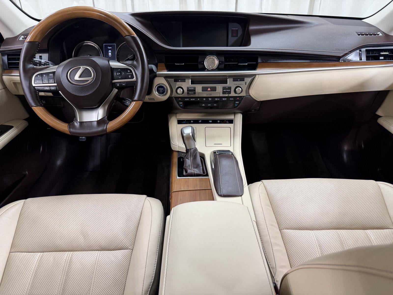 2018 Lexus Es ES 300h