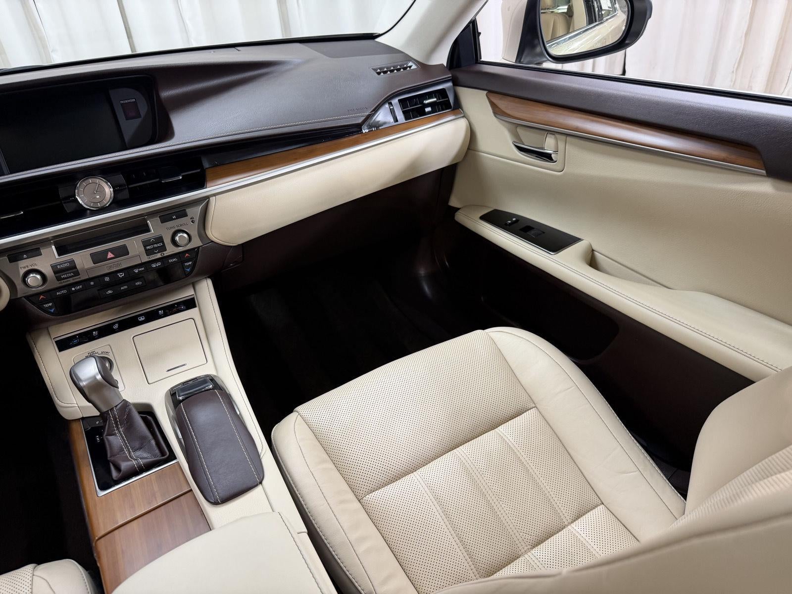 2018 Lexus Es ES 300h