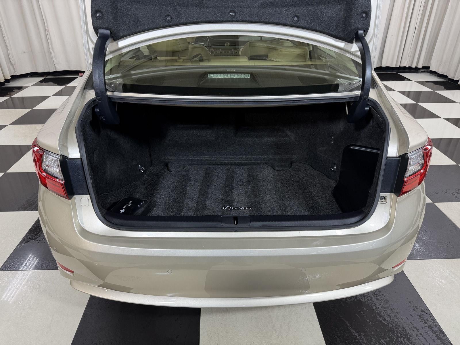 2018 Lexus Es ES 300h